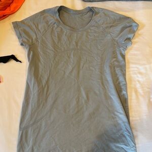 Lululemon t shirts